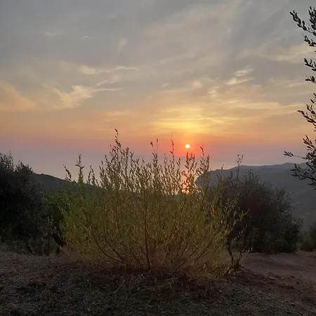 L'aia בית נופש סן מאורו צ'ילנטו